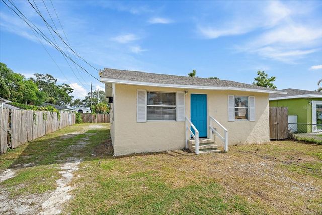 516 29TH STREET E, Palmetto, FL 34221