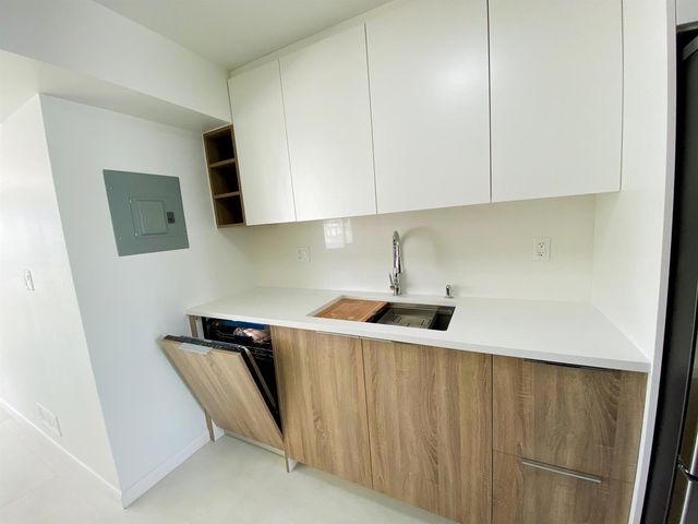 2755 NE 28th Avenue C1, Lighthouse Point, FL 33064