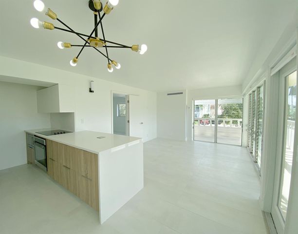 2755 NE 28th Avenue C1, Lighthouse Point, FL 33064
