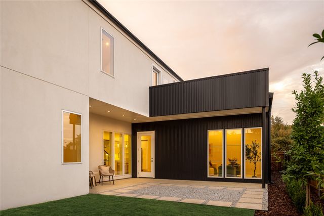 825 Nomas Street, Dallas, TX 75212