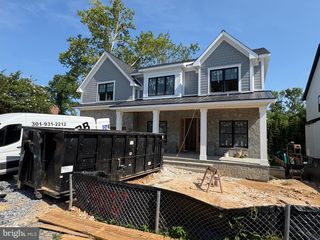 6017 BERKSHIRE DR, Bethesda, MD 20814