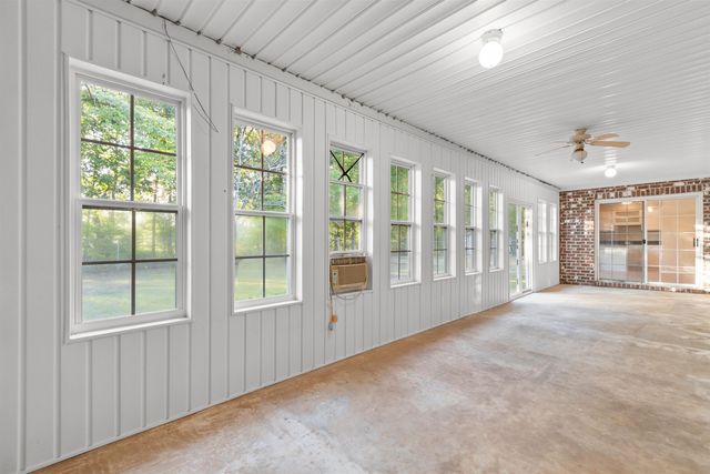 1267 Pinetucky Dr., Galivants Ferry, SC 29544