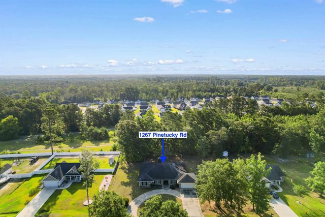1267 Pinetucky Dr., Galivants Ferry, SC 29544