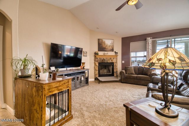 649 Saddle Horn Way, Fernley, NV 89408