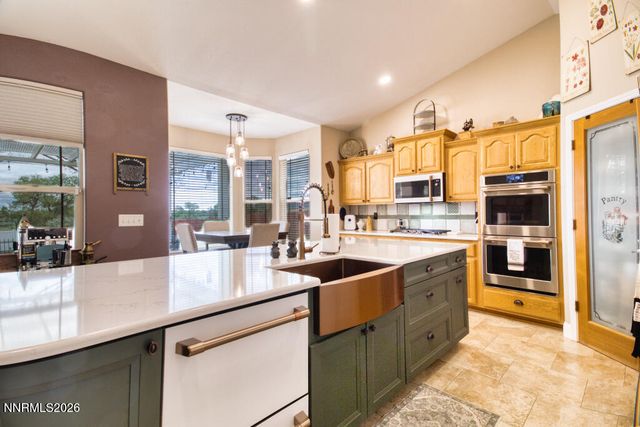 649 Saddle Horn Way, Fernley, NV 89408