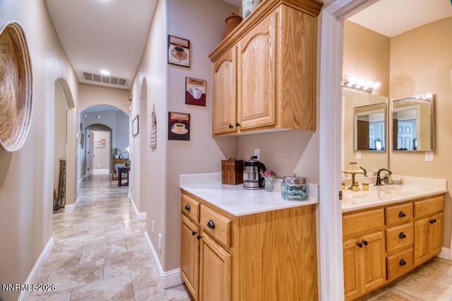 649 Saddle Horn Way, Fernley, NV 89408