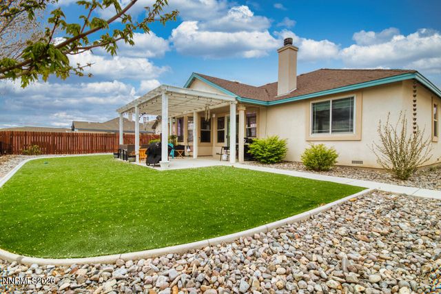 649 Saddle Horn Way, Fernley, NV 89408