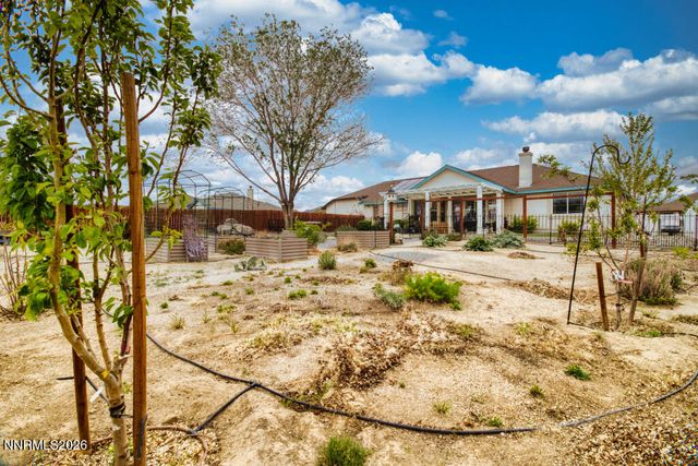 649 Saddle Horn Way, Fernley, NV 89408