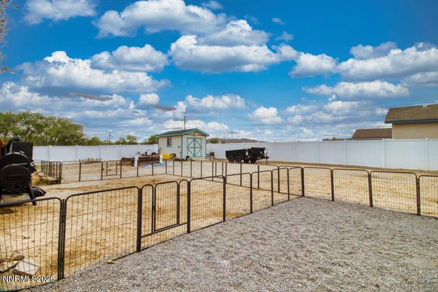649 Saddle Horn Way, Fernley, NV 89408