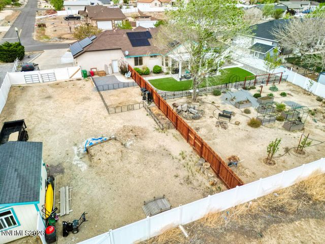 649 Saddle Horn Way, Fernley, NV 89408