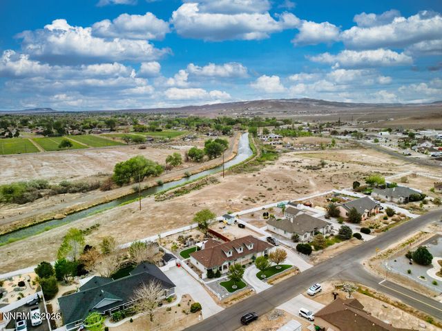 649 Saddle Horn Way, Fernley, NV 89408