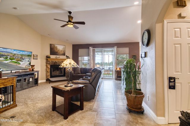 649 Saddle Horn Way, Fernley, NV 89408