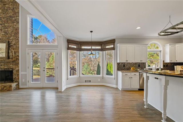 812 Lakemere Crest, Suwanee, GA 30024