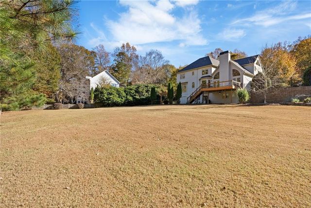 812 Lakemere Crest, Suwanee, GA 30024