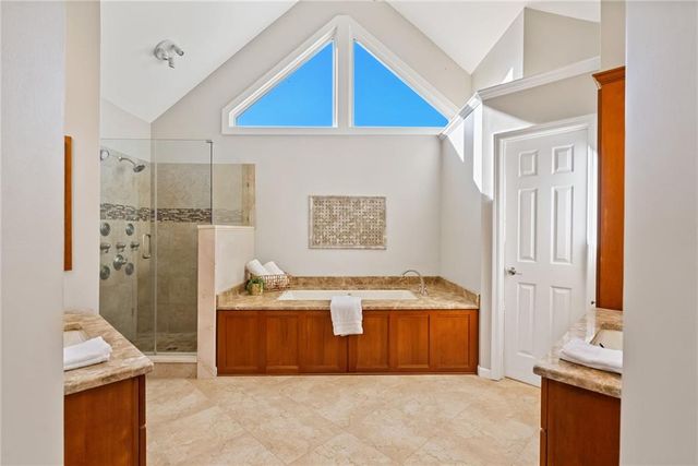 812 Lakemere Crest, Suwanee, GA 30024