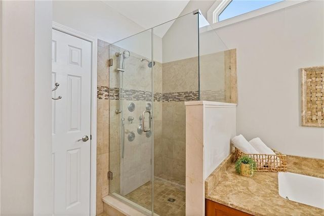 812 Lakemere Crest, Suwanee, GA 30024