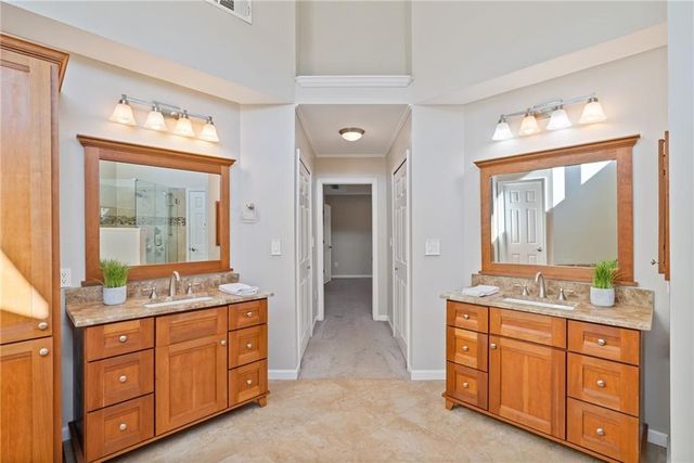 812 Lakemere Crest, Suwanee, GA 30024