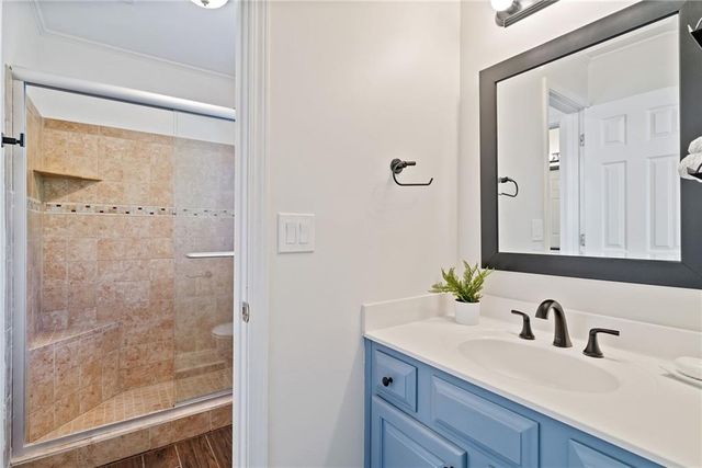 812 Lakemere Crest, Suwanee, GA 30024