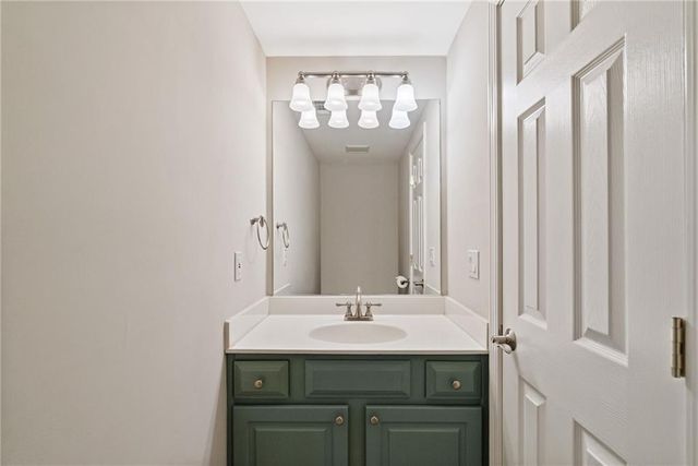 812 Lakemere Crest, Suwanee, GA 30024