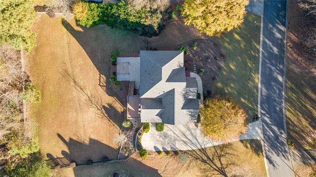 812 Lakemere Crest, Suwanee, GA 30024