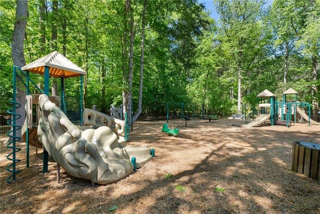 812 Lakemere Crest, Suwanee, GA 30024