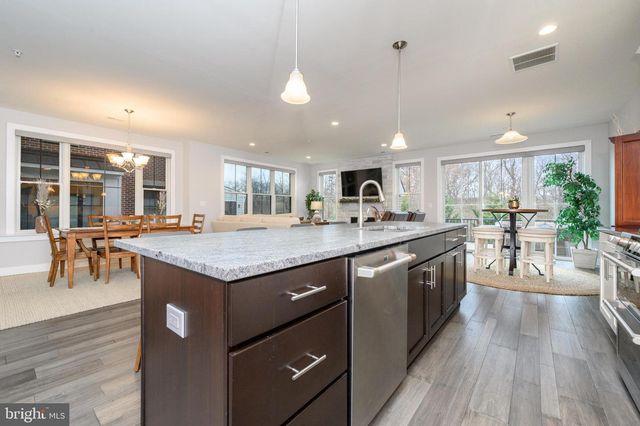 34 RIVERWALK, Plainsboro, NJ 08536