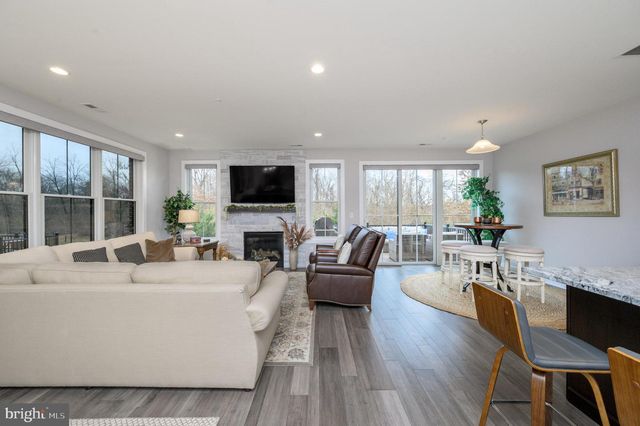 34 RIVERWALK, Plainsboro, NJ 08536