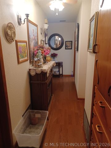722 SW 4th Street, Checotah, OK 74426