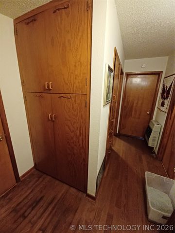722 SW 4th Street, Checotah, OK 74426
