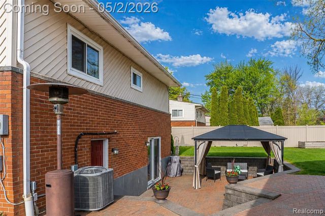11955 Delvin Drive, Sterling Heights, MI 48313