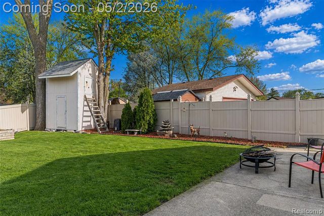11955 Delvin Drive, Sterling Heights, MI 48313