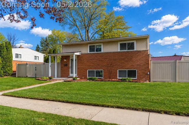 11955 Delvin Drive, Sterling Heights, MI 48313