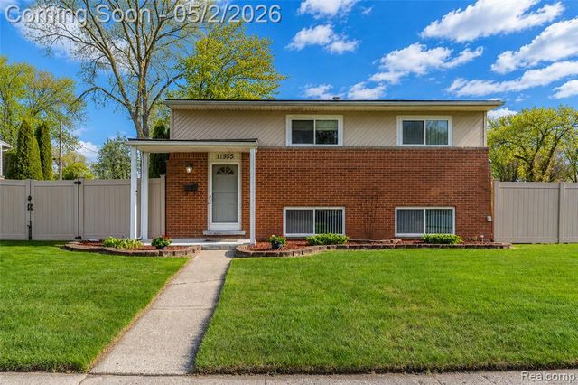 11955 Delvin Drive, Sterling Heights, MI 48313