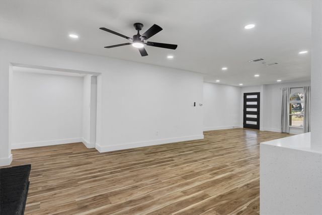 219 Lakeview Drive, Rockwall, TX 75087