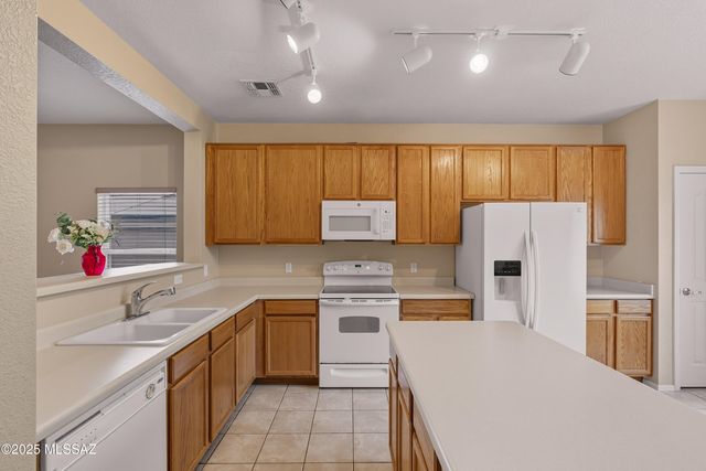 3647 E Mecate Road, Tucson, AZ 85739