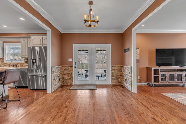 237 Dunwood Ct, Clarksville, TN 37043