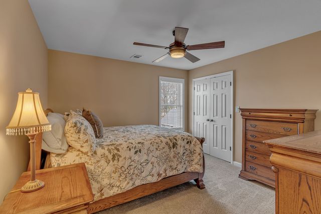 237 Dunwood Ct, Clarksville, TN 37043