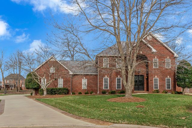237 Dunwood Ct, Clarksville, TN 37043