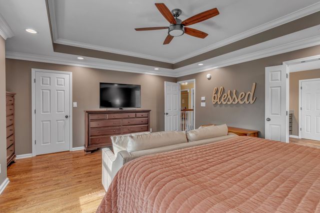 237 Dunwood Ct, Clarksville, TN 37043