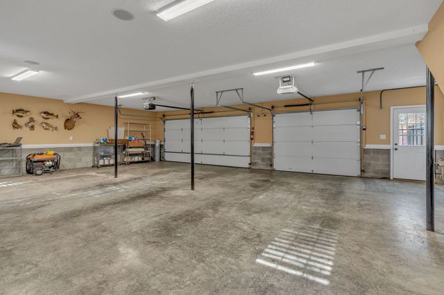 237 Dunwood Ct, Clarksville, TN 37043