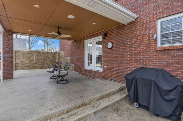 237 Dunwood Ct, Clarksville, TN 37043