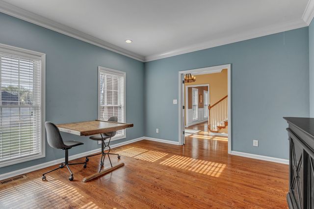 237 Dunwood Ct, Clarksville, TN 37043
