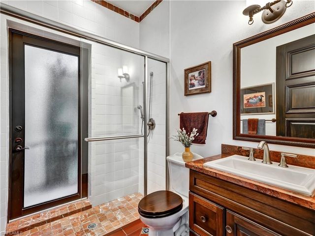 2535 Tarpon RD, Naples, FL 34102