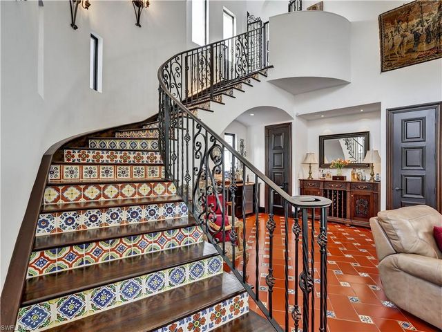 2535 Tarpon RD, Naples, FL 34102