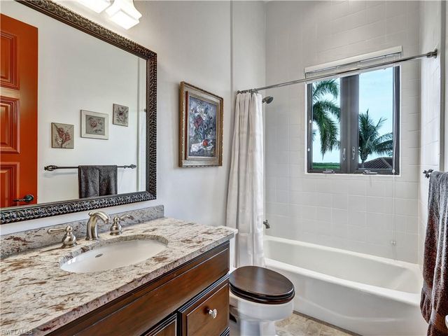 2535 Tarpon RD, Naples, FL 34102