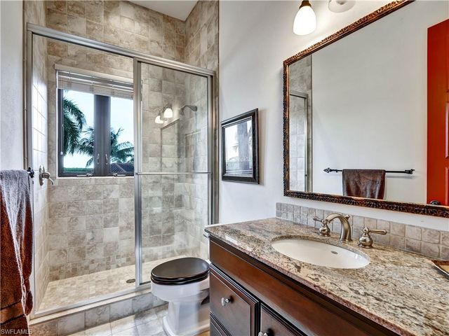 2535 Tarpon RD, Naples, FL 34102