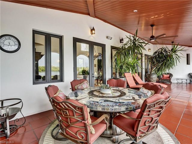 2535 Tarpon RD, Naples, FL 34102