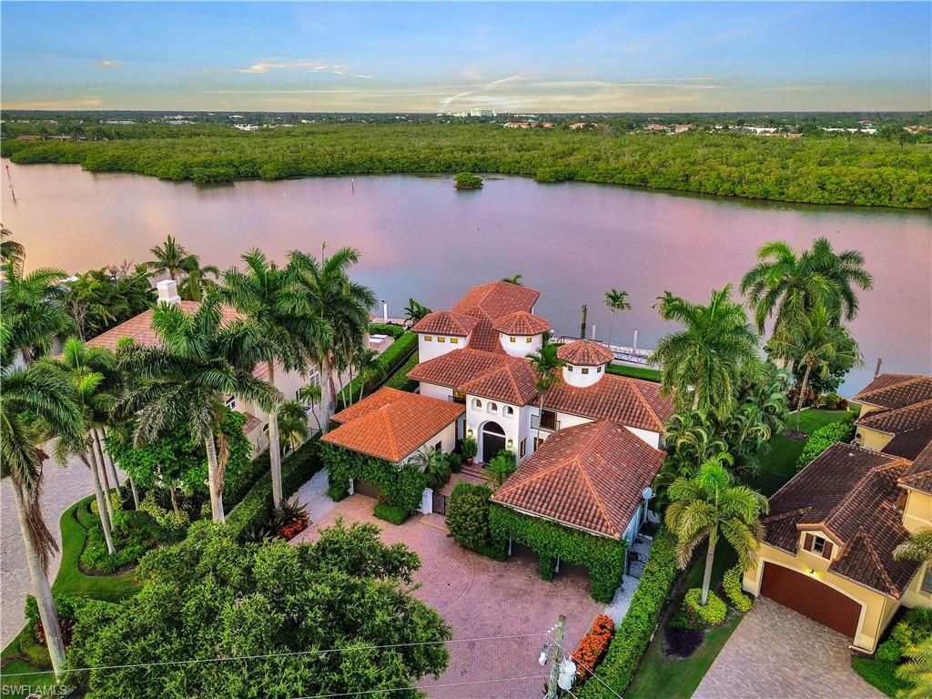 2535 Tarpon RD, Naples, FL 34102