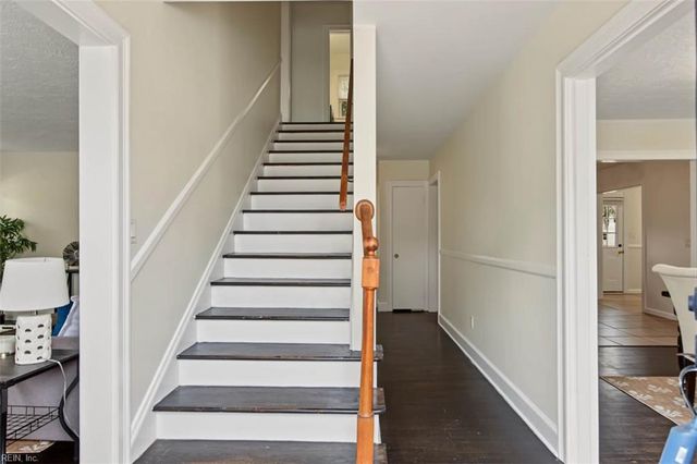 28 N Greenfield AVE, Hampton, VA 23666