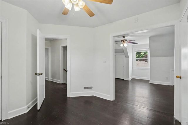 28 N Greenfield AVE, Hampton, VA 23666